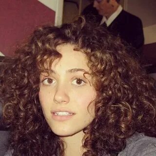 Emmy Rossum Jewish women hair, Curly hair styles, Wigs hair 