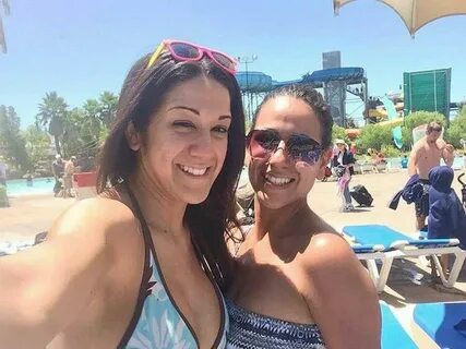 Bayley en bikini (FOTOS) - BellasenBikini.com