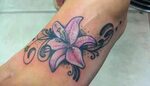 #flower tattoos #foot tattoos Feet tattoos, Flower tattoo fo