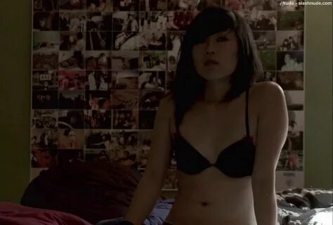 Atsuko Okatsuka Topless Out Of Bed From Littlerock - Photo 1