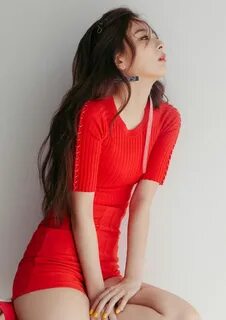 Red Velvet - Seulgi 레드벨벳 슬기 우단, 여성 패션, 패션