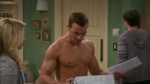 ausCAPS: Joey Lawrence shirtless in Melissa & Joey 2-04 "All