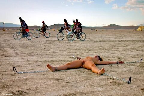 Girls At Burning Man Nude - Porn Photos Sex Videos