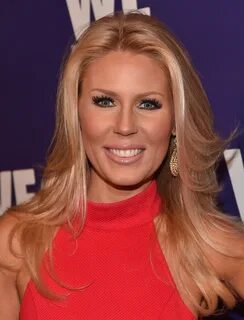 Real Housewives' Gretchen Rossi's No Makeup Selfie Promotes 