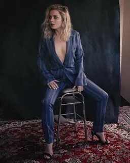 Rose McIver Source on Twitter: "*New* Gorgeous photo of Rose