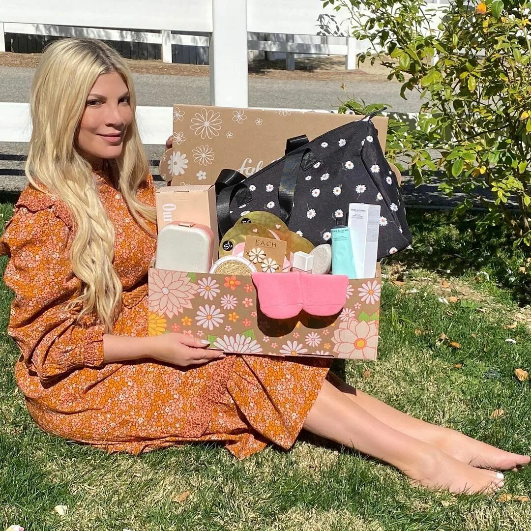 Tori Spelling on Instagram: "Spring has Sprung 🌸 at my house ... 