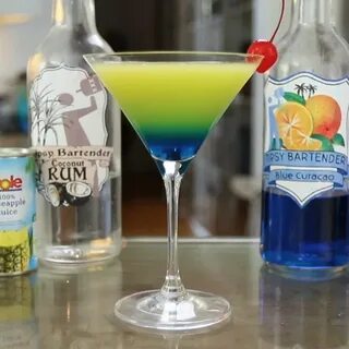 Blue Polka Dot Bikini Alcohol drink recipes, Tipsy bartender