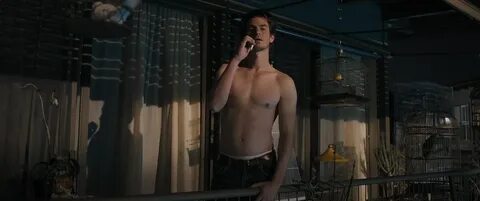 Shirtless Men On The Blog: Andrew Garfield Mostra Il Sedere