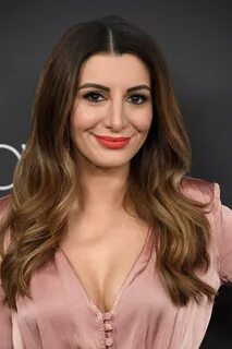 Nasim Pedrad - Фото база