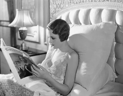 Jessica Pickens (JP) в Твиттере: "Mary Astor at home in bed 