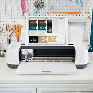 DIY Fabric Wedding Flags With The BRAND NEW Cricut Maker! We
