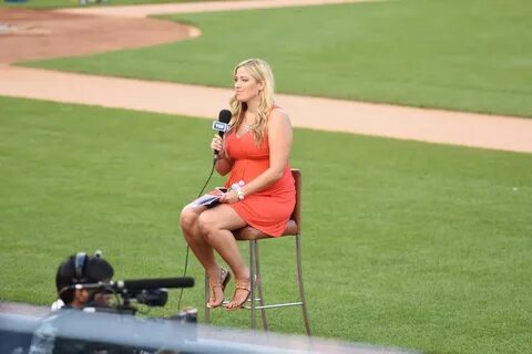 Meredith marakovits big boobs