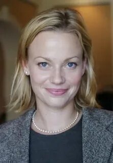Picture of Samantha Mathis