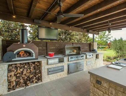 19 Backyard Kitchens That Make Us Want to Live Outside Outdo