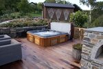 11 Awesome Outdoor Hot Tubs Ideas For Your Relaxation - Awes