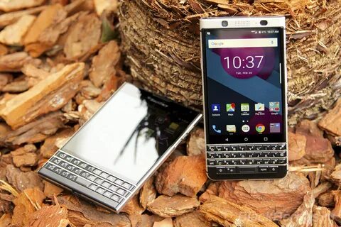 Обзор BlackBerry KEYone: первое впечатление BlackBerry в Рос