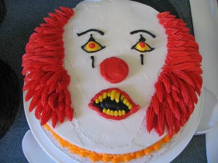pennywise cake Halloween cakes, Clown cake, Scary cakes