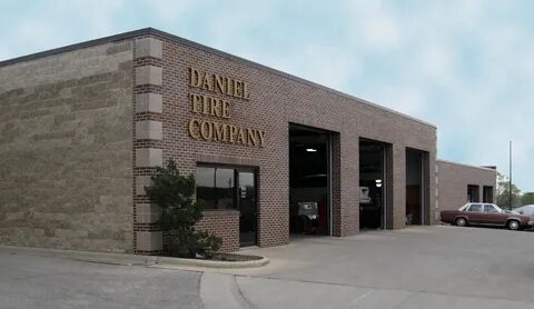 Daniel Tire Co., Fort Dodge - address, phone, opening hours,