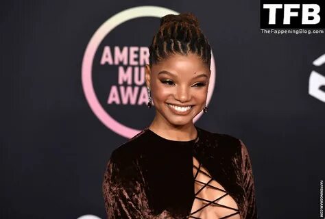 Halle Bailey Nude The Fappening - Page 2 - FappeningGram