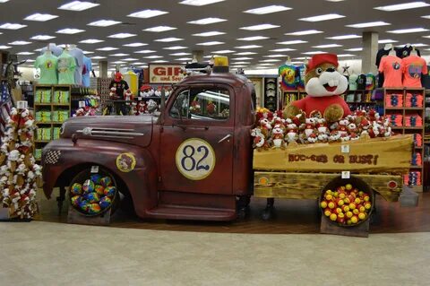Meet Me at Buc-ee's: The Best Rest Stop in America Bon Appet