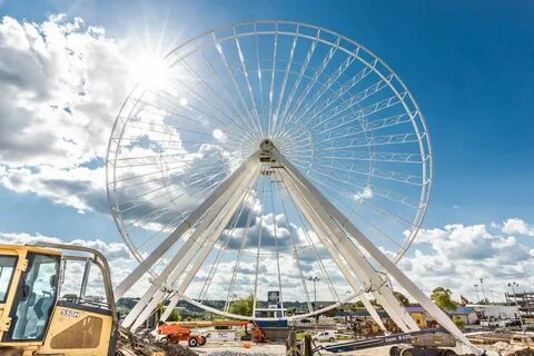 The stunning Branson metamorphosis of the gigantic Navy Pier