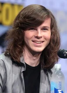 File:Chandler Riggs by Gage Skidmore 3.jpg - Wikimedia Commo