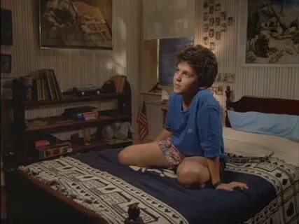 Picture of Fred Savage in Little Monsters - SG_159662.jpg Te