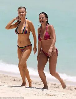 The Real Housewives Of Miami Joanna Krupa and Karent Sierra 