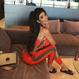 Chloe Khan photos. Images from chloekhanxxx twitter account