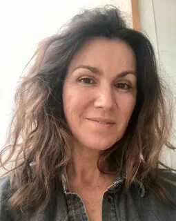 Susanna Reid: GMB star shares makeup-free photo after addres