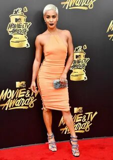 MTV Movie & TV Awards 2017: What the Stars Wore Sibley scole