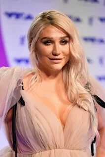 50 Hot And Sexy Kesha Photos - 12thBlog