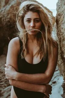 LIA MARIE JOHNSON on the Set of a Photoshoot - HawtCelebs