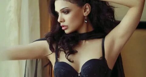 Hot Sara Loren Sexy Lingerie Photoahoot - Maxim India Magazi