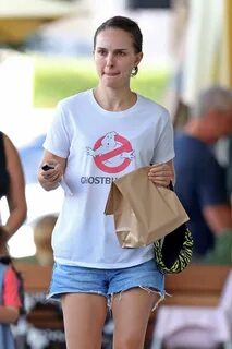 Street Style - Natalie Portman in Denim Shorts Out in Sydney