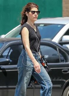 Marisa Tomei in Jeans -06 GotCeleb