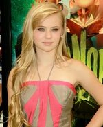 Sierra McCormick Picture 1 - World Premiere of ParaNorman