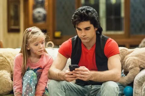 Actor tackles Stamos role for 'Unauthorized Full House'