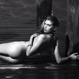 Stella Maxwell Nude LEAKED Photos & Sex Tape Porn Video