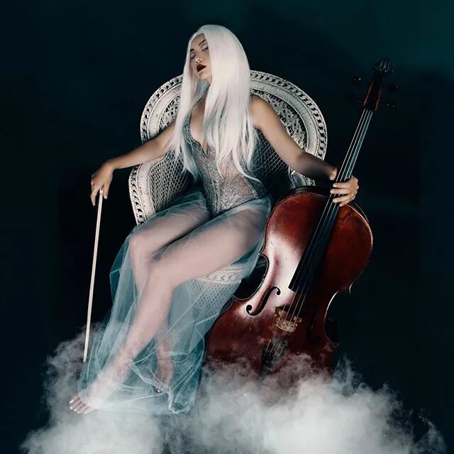 Tina Guo.