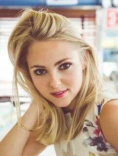 AnnaSophia Robb’s fantastic eye lashes " MyConfinedSpace