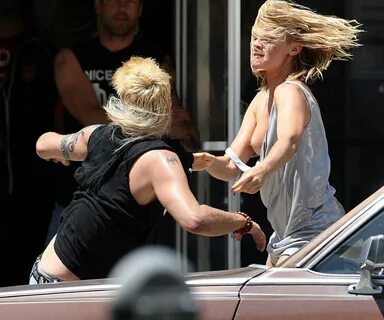 Amy Smart on the set of Crank 2: High Voltage - picture - 20