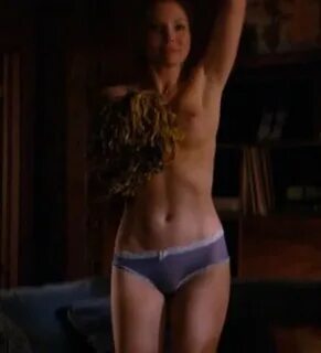 Kaitlin Doubleday Naked - Hung, 2011 (3 pics) NudeBase.com