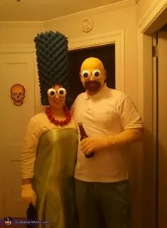 Marge and Homer Simpson - Halloween Costume Contest at Costu