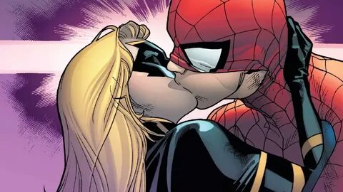 Spiderman and black widow kiss