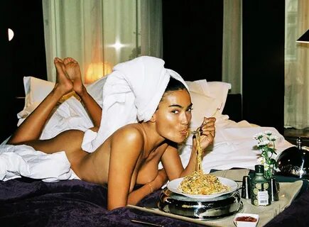 Kelly Gale Nude & Topless Pics And LEAKED Sex Tape