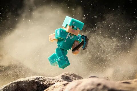 Figurina Minecraft 3 Inch Alex In Diamond Armor arhiva Okazi