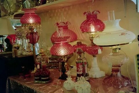 Lovely cranberry glass lamps Fenton lamps, Lamp, Glass lamp