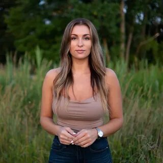 Courtney Ryan - Free pics, galleries & more at Babepedia