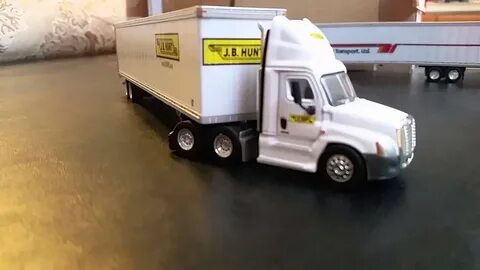 Tonkin JB Hunt Truck 1/87 scale - YouTube